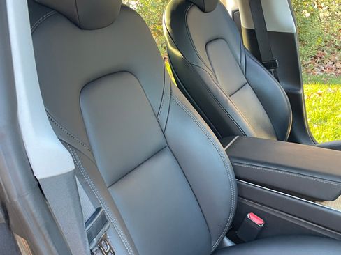 Used 2020 Tesla Model 3 Standard Range Plus image 12