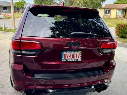 Used 2018 Jeep Grand Cherokee Trackhawk image 11