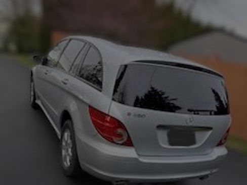 Used 2006 Mercedes-Benz R 350 4MATIC image 11