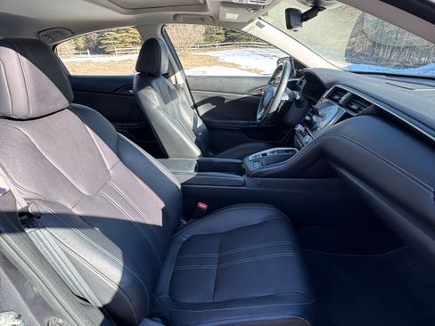 Used 2019 Honda Insight Touring image 13