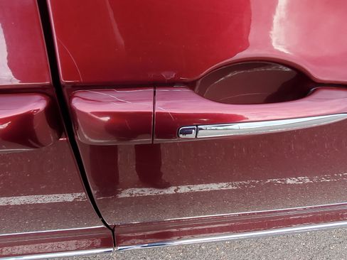 Used 2018 Chrysler Pacifica Touring-L Plus FWD image 15