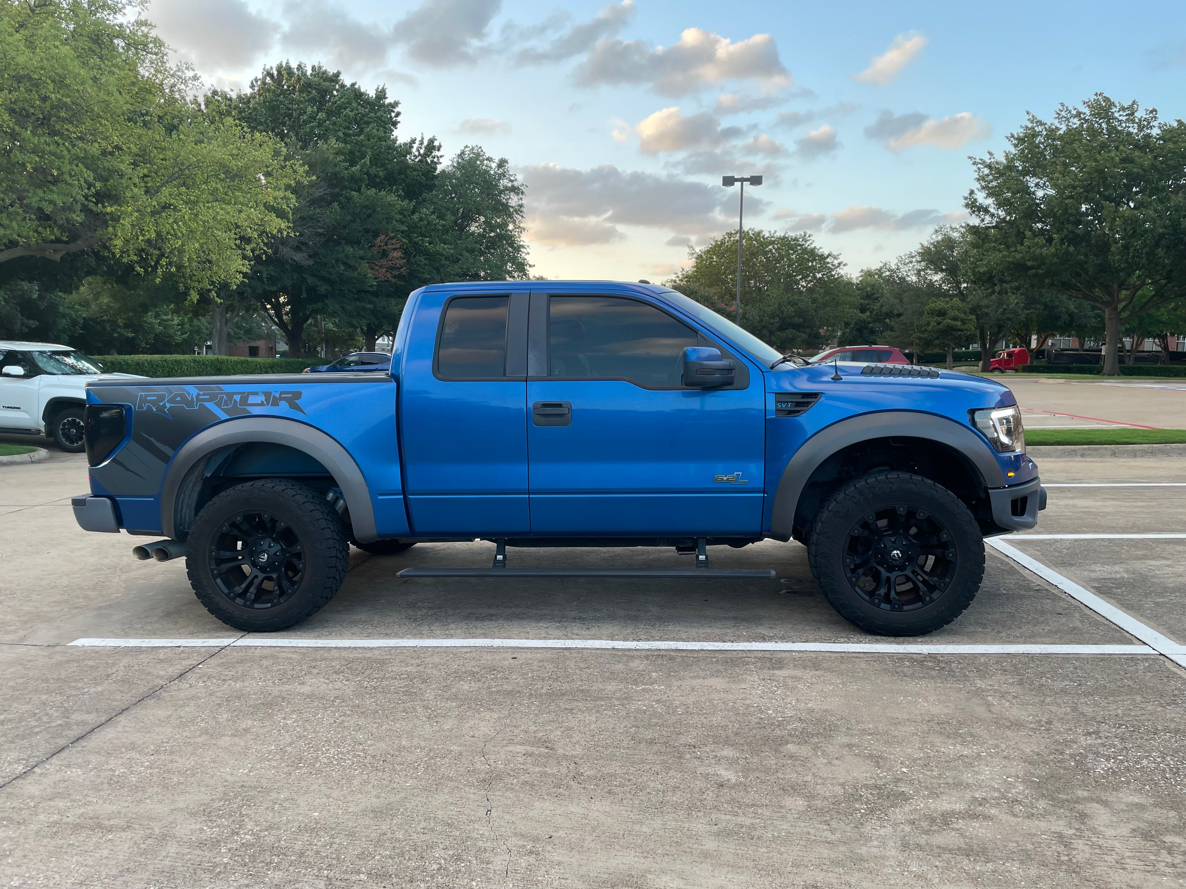 Used 2012 Ford F150 Raptor w/ Raptor Luxury Pkg AWD/4WD image 4