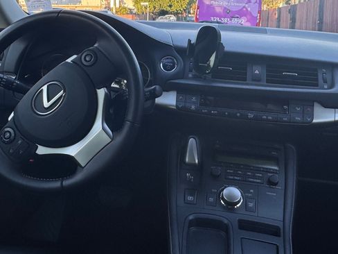 Used 2016 Lexus CT 200h w/ Accessory Package 2 image 15