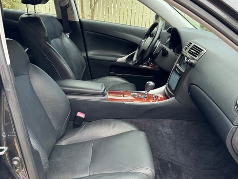 Used 2007 Lexus IS 250 RWD image 18