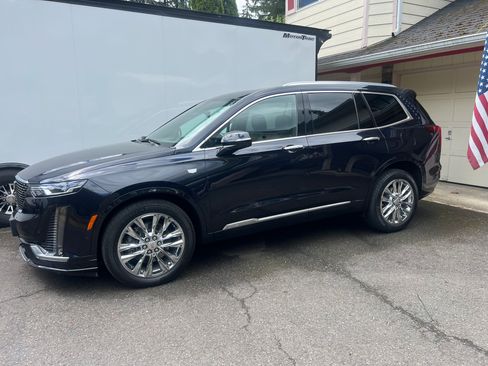 Used 2022 Cadillac XT6 Premium Luxury w/ LPO, Radiant Package AWD/4WD image 4