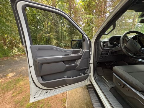 Used 2024 Ford F150 XLT w/ Equipment Group 302A MID AWD/4WD image 19