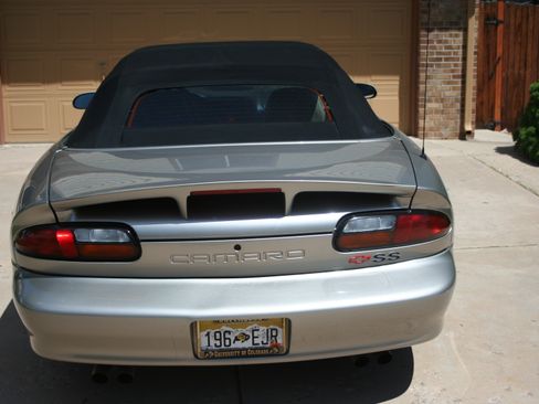 Used 2001 Chevrolet Camaro Z28 w/ SS Performance/Appearance Pkg RWD image 5