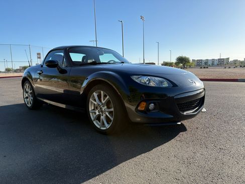 Used 2014 MAZDA MX-5 Miata Grand Touring w/ Premium Package image 9