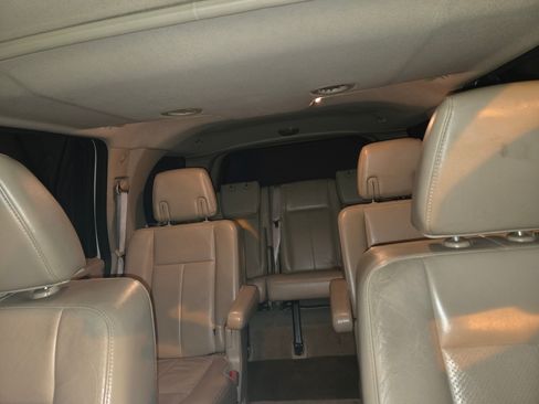 Used 2011 Ford Expedition XLT w/ 202A Rapid Spec Order Code image 6