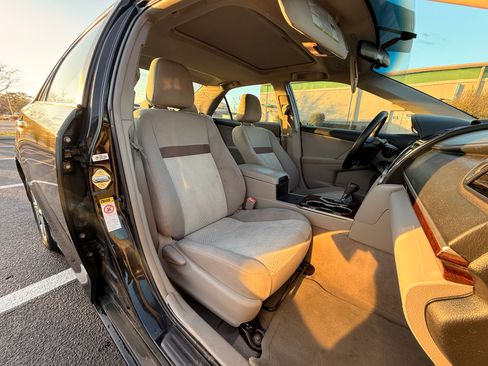 Used 2012 Toyota Camry XLE image 15