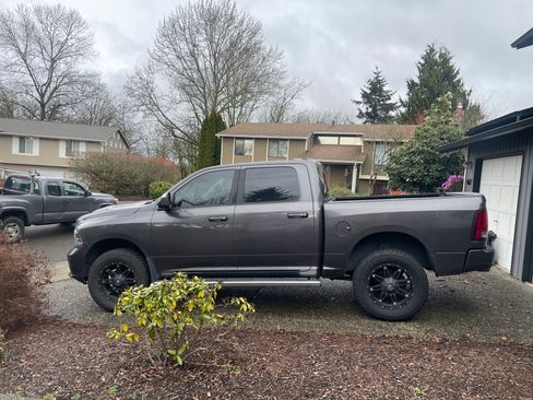 Used 2015 RAM 1500 Sport image 4