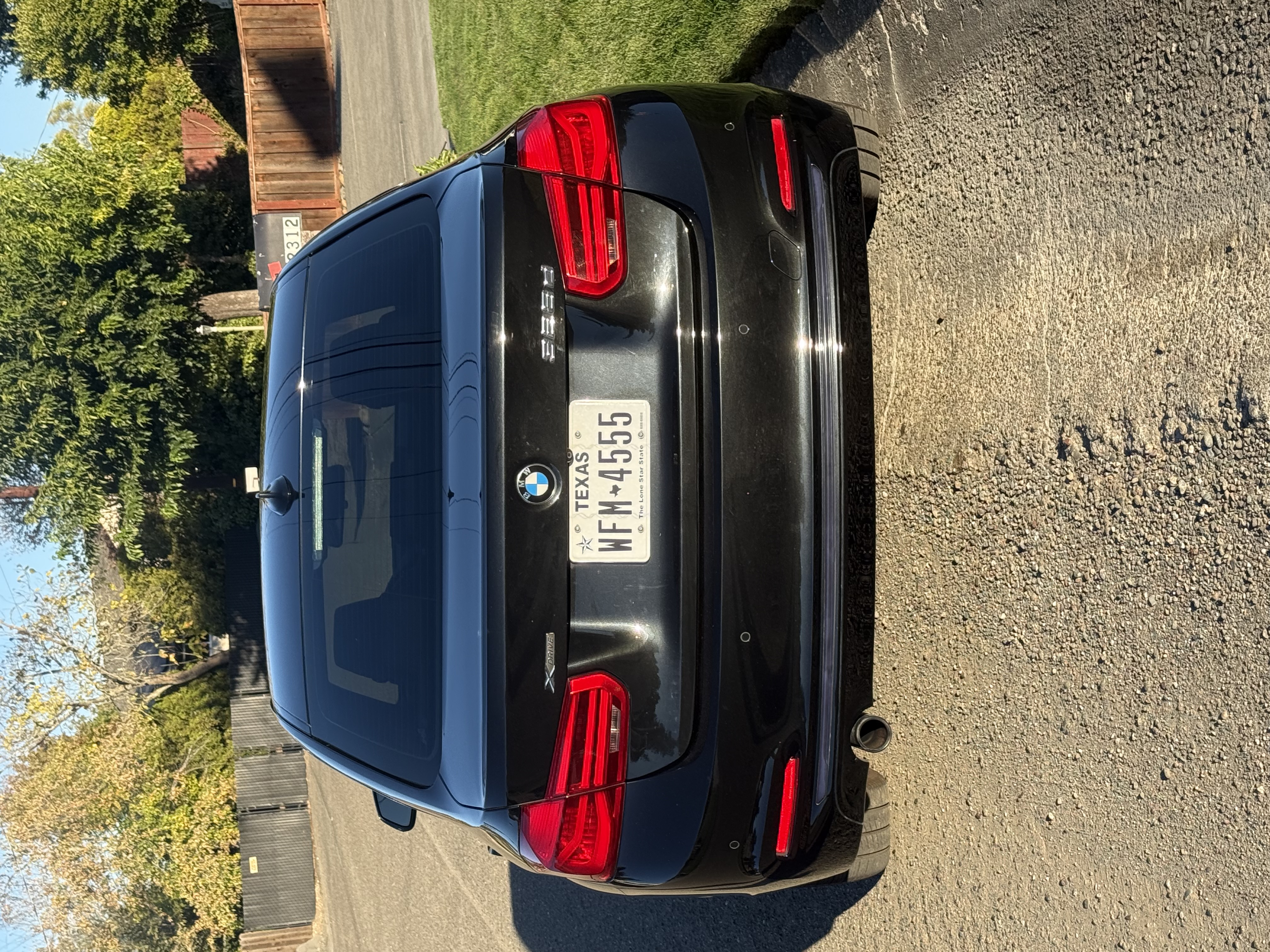 Used 2017 BMW 328d xDrive Sedan AWD/4WD image 5