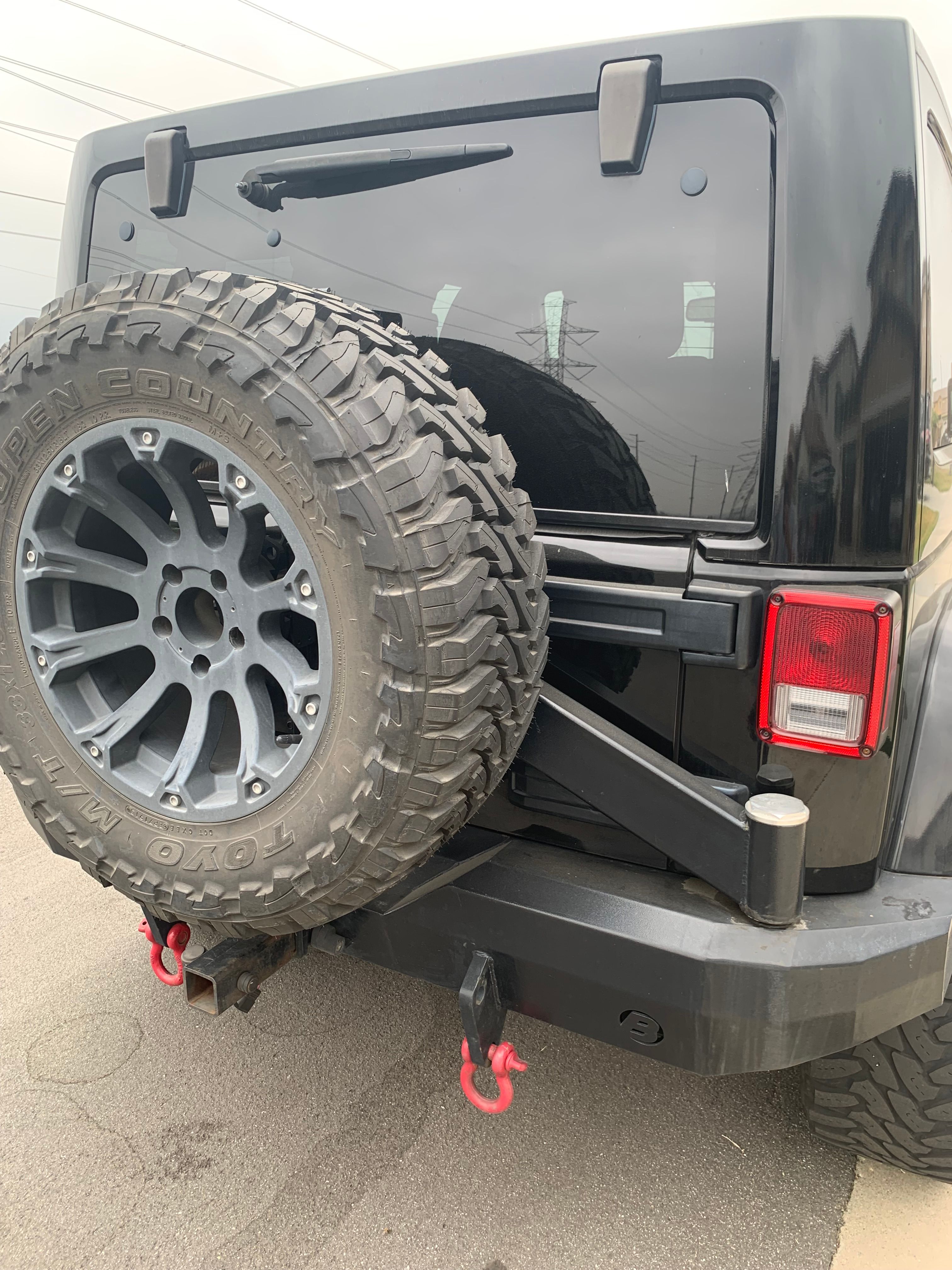 Used 2013 Jeep Wrangler Sahara w/ Connectivity Group AWD/4WD image 5