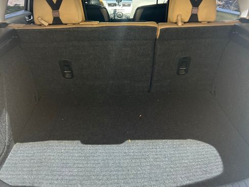 Used 2013 MAZDA MAZDA3 i Touring FWD image 11