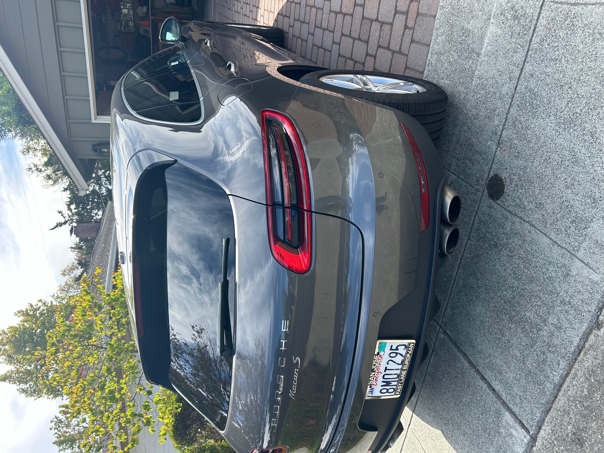 Used 2016 Porsche Macan S AWD/4WD image 2