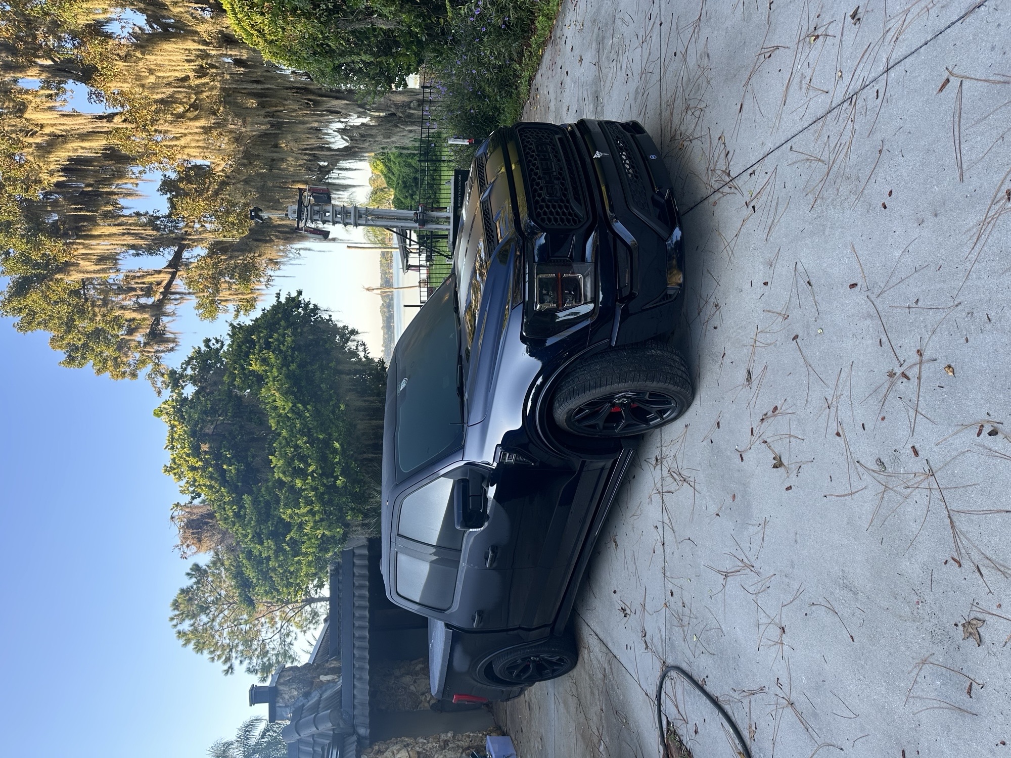 Used 2021 Ford F150 Lariat w/ Equipment Group 502A High AWD/4WD image 5