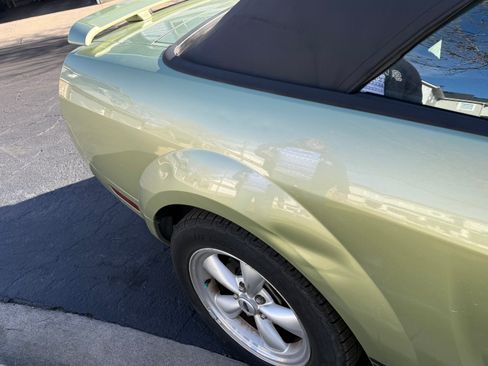 Used 2005 Ford Mustang Deluxe Convertible image 13