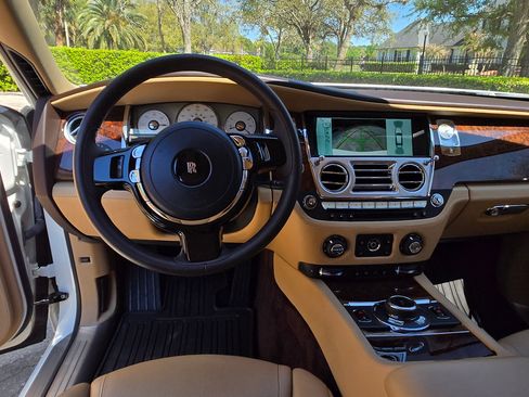 Used 2015 Rolls-Royce Ghost Series II Sedan 4D image 11