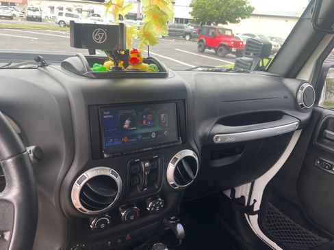 Used 2015 Jeep Wrangler Unlimited Sport w/ Quick Order Package 24S image 6