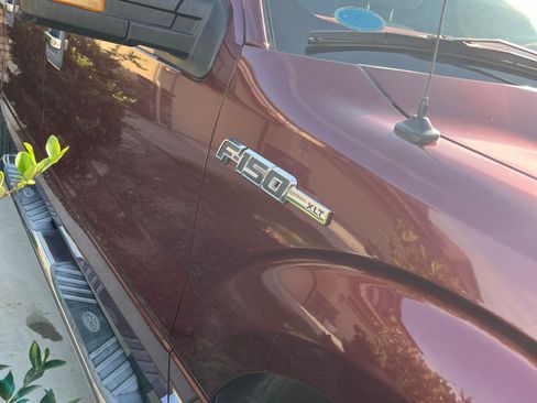 Used 2010 Ford F150 XLT image 10