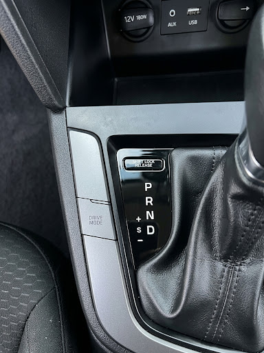Used 2019 Hyundai Elantra SEL w/ Cargo Package FWD image 12