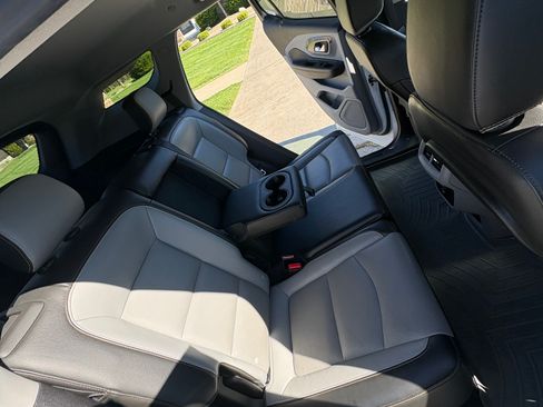 Used 2018 GMC Terrain SLT AWD/4WD image 11
