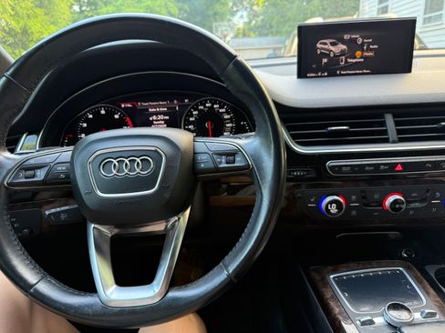 Used 2017 Audi Q7 3.0T Premium Plus AWD/4WD image 8