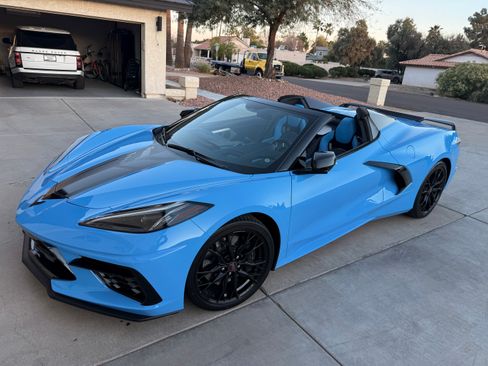 Used 2023 Chevrolet Corvette Stingray Premium Conv w/ Z51 Performance Package RWD image 1