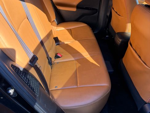 Used 2013 Lexus CT 200h image 16