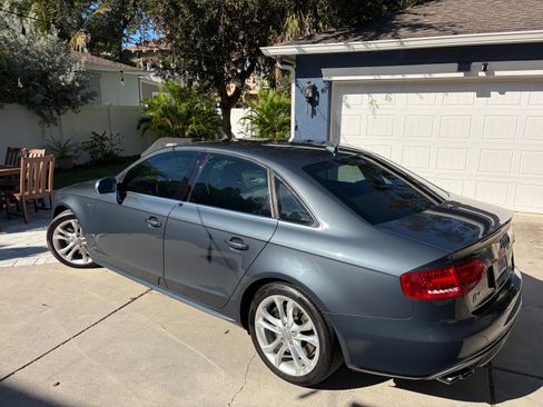 Used 2010 Audi S4 Premium Plus image 6