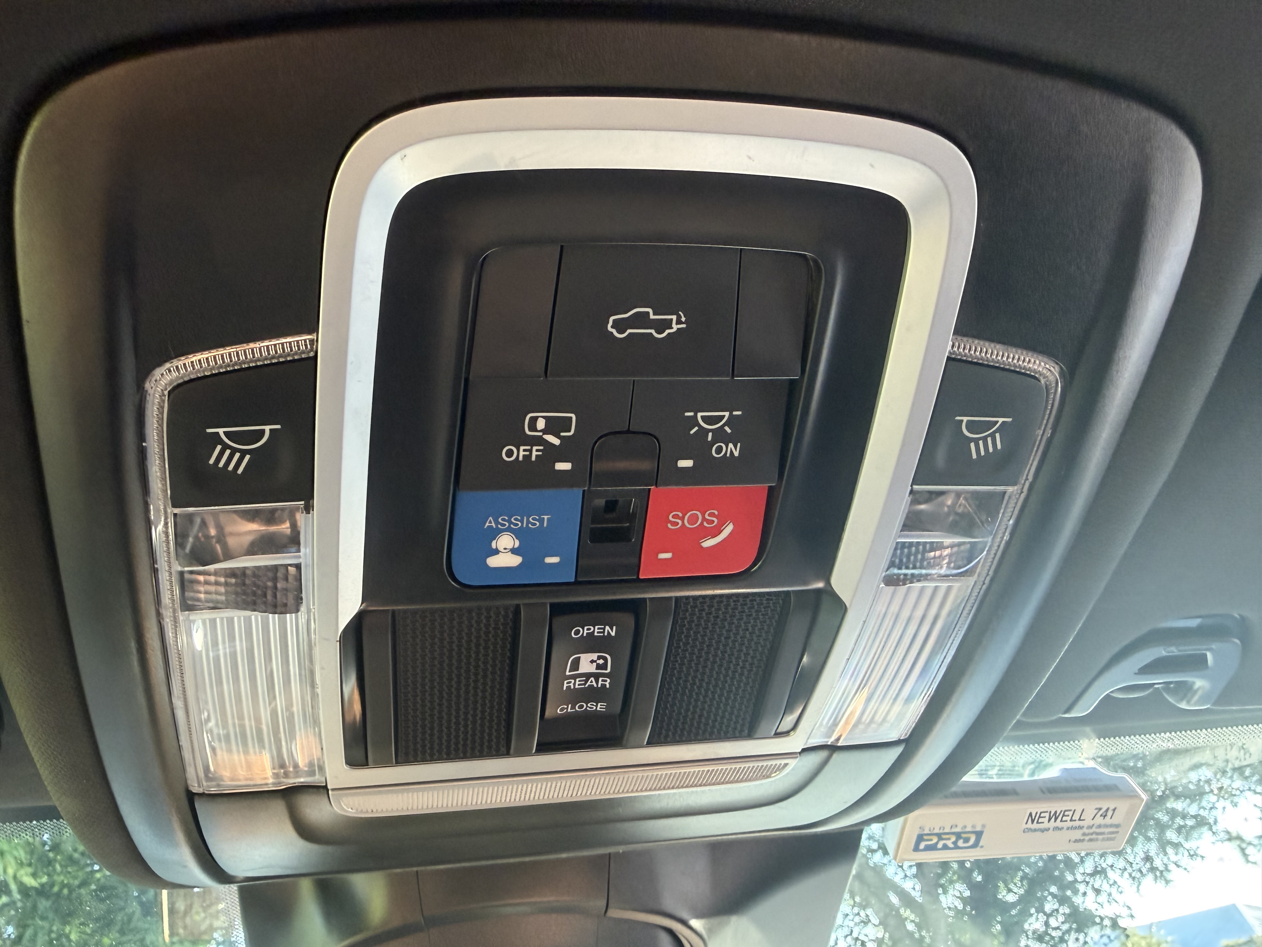 Used 2024 RAM 3500 Limited w/ Safety Group AWD/4WD image 16