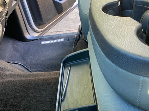 Used 2015 RAM 1500 Express image 10