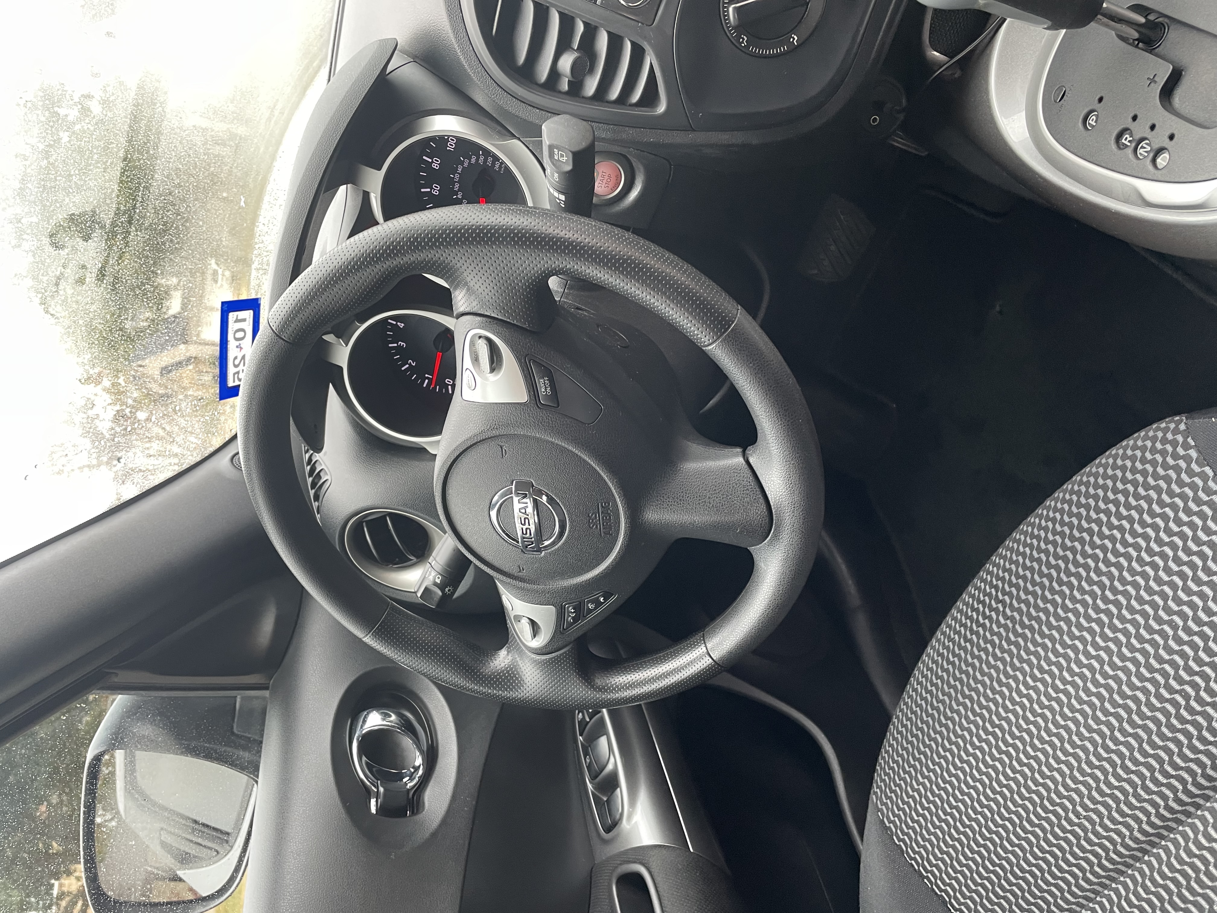 Used 2016 Nissan Juke S FWD image 28