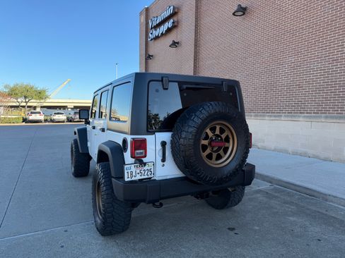 Used 2017 Jeep Wrangler Unlimited Sport w/ Quick Order Package 24S image 9