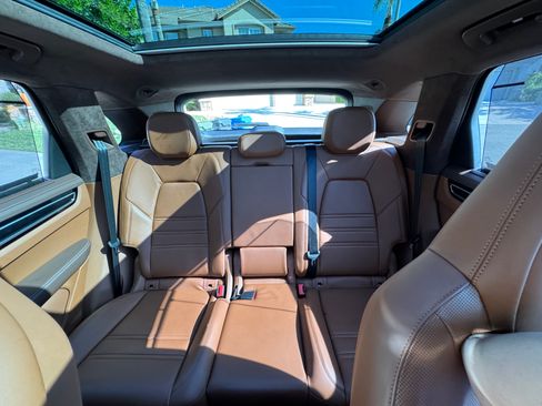 Used 2023 Porsche Cayenne GTS image 13