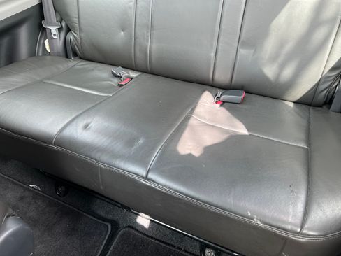 Used 2007 Toyota Yaris 2-Door Hatchback image 9