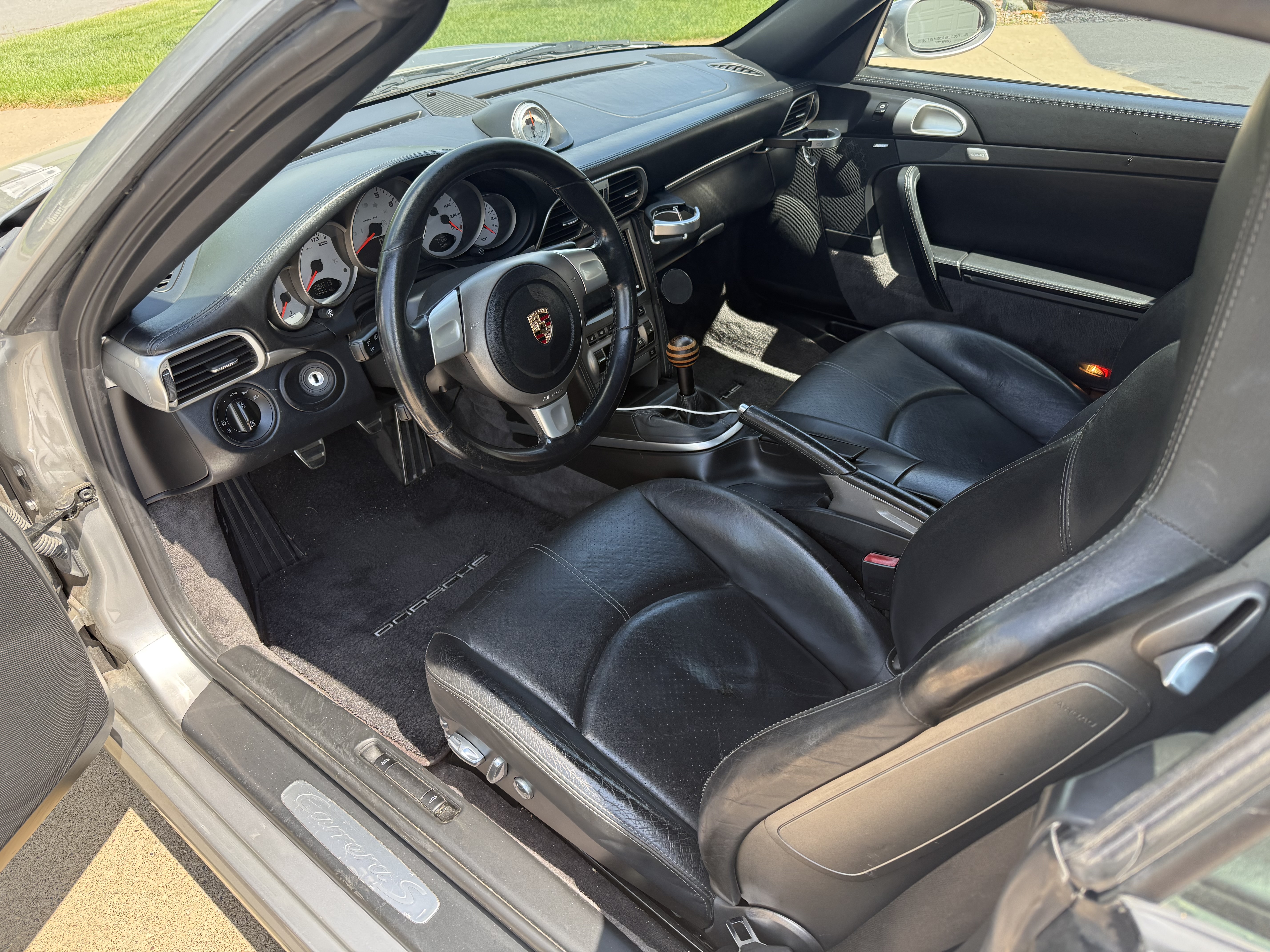 Used 2006 Porsche 911 Carrera S RWD image 8