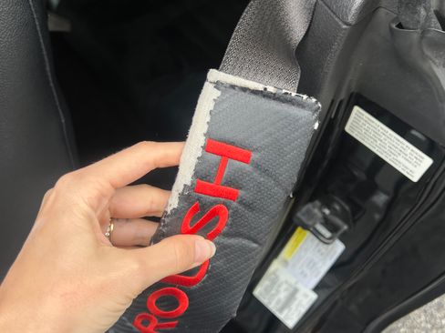 Used 2011 Ford Mustang GT Premium image 20