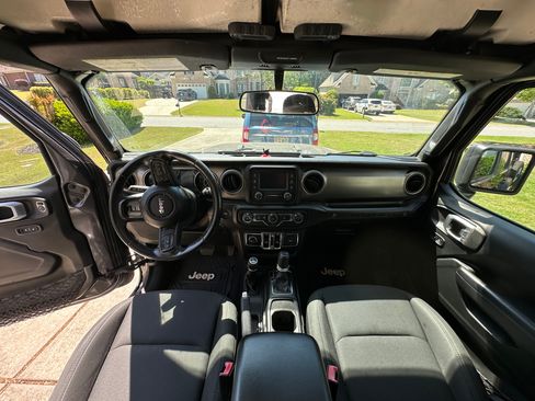 Used 2019 Jeep Wrangler Unlimited Sport S AWD/4WD image 12