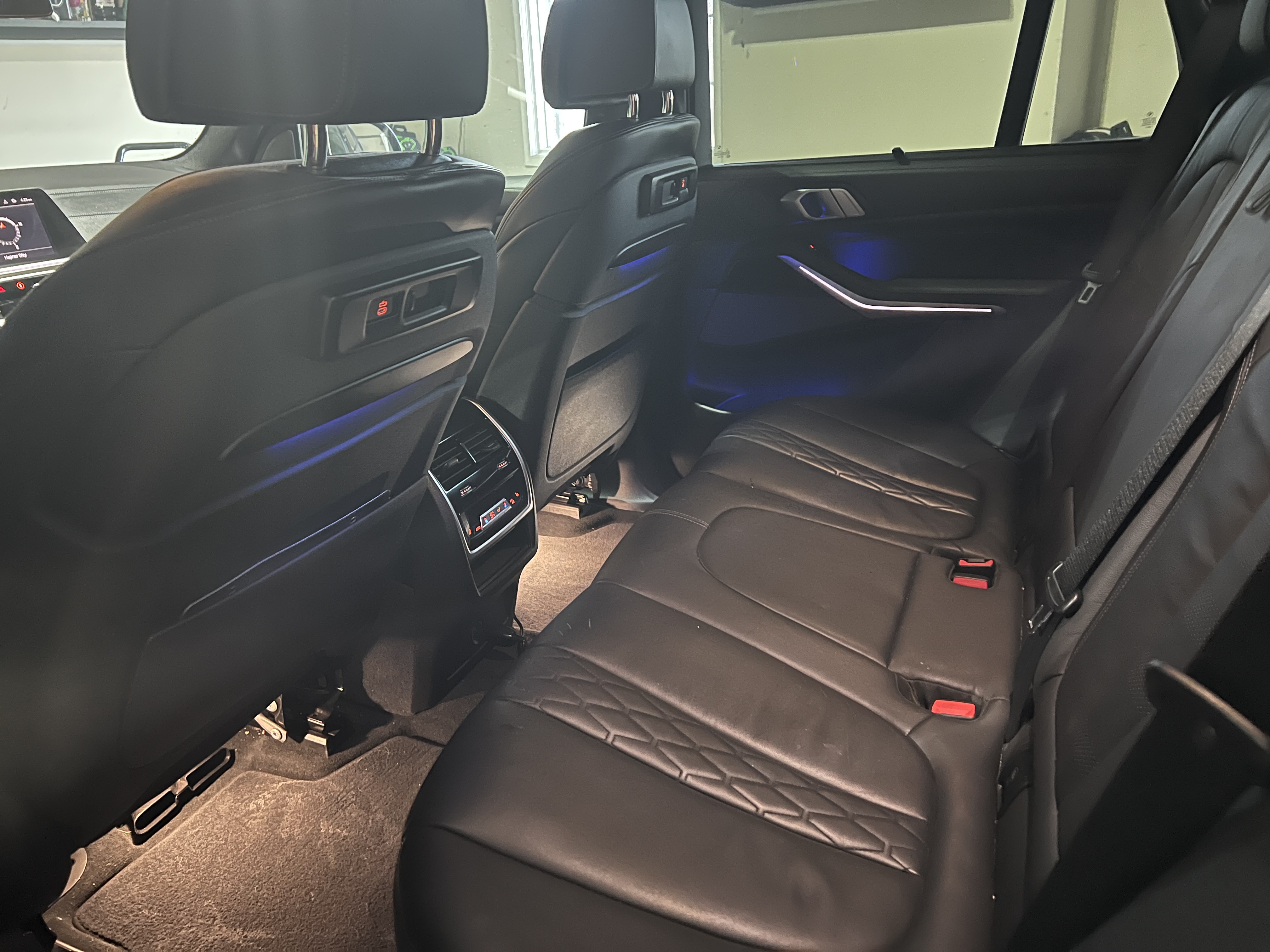 Used 2019 BMW X5 xDrive50i w/ M Sport Package AWD/4WD image 20