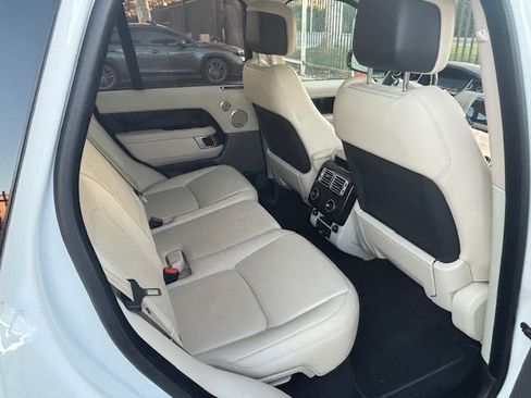 Used 2019 Land Rover Range Rover image 15