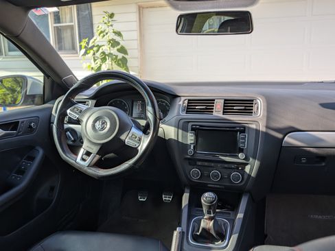 Used 2013 Volkswagen Jetta GLI Autobahn image 10