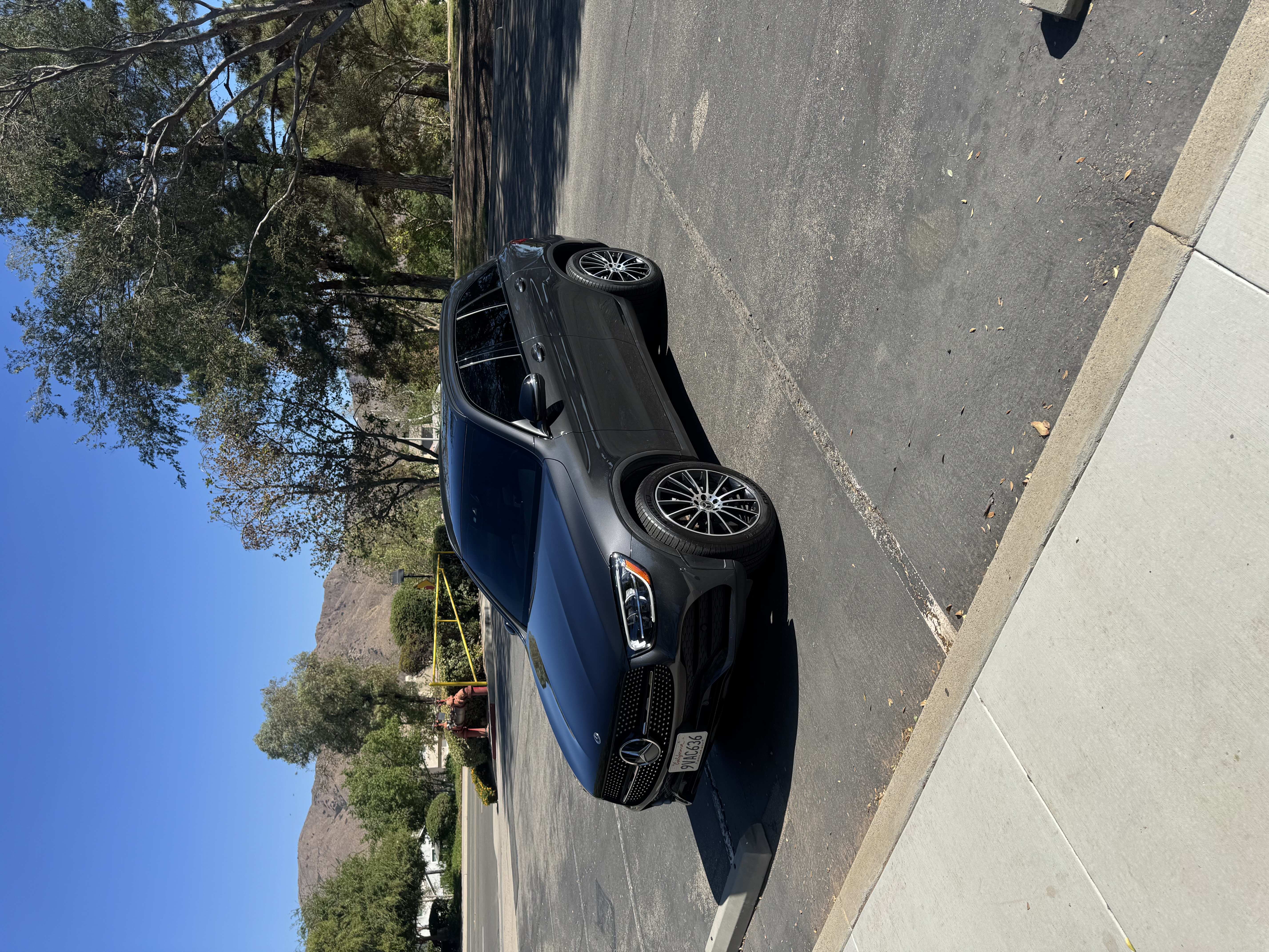 Used 2022 Mercedes-Benz GLC 300 image 1
