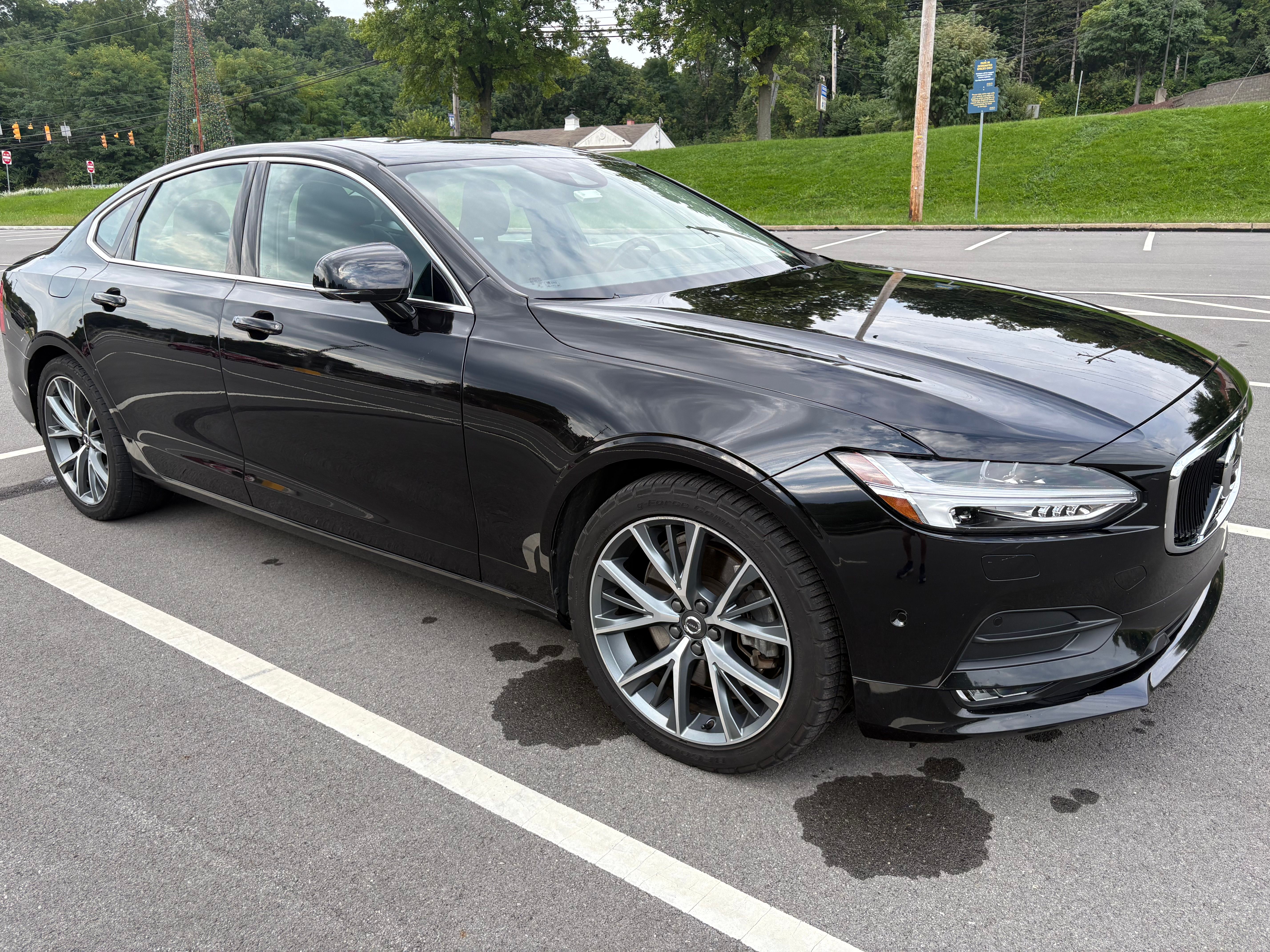 Used 2017 Volvo S90 T6 Momentum w/ Vision Package AWD/4WD image 10