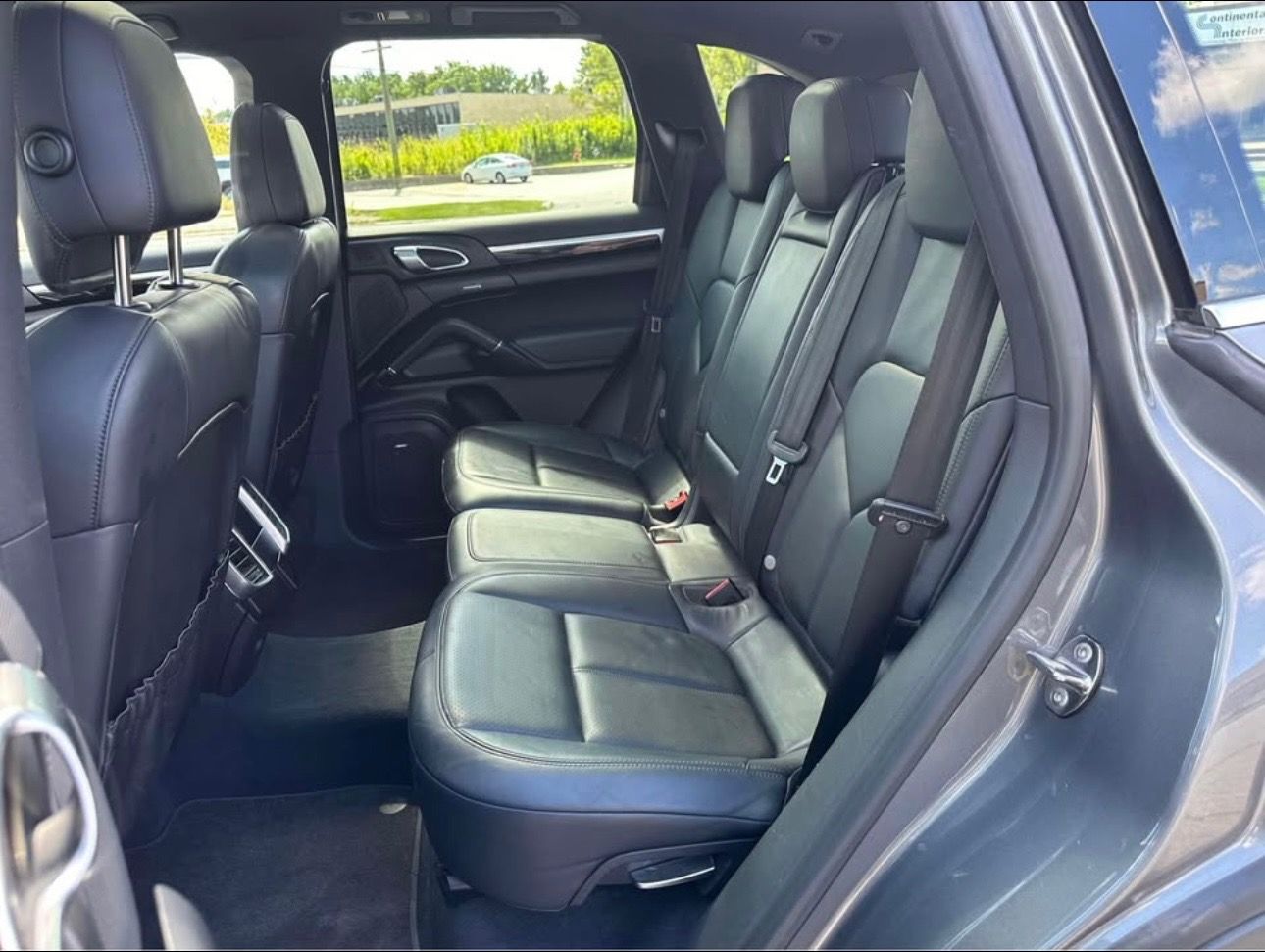 Used 2014 Porsche Cayenne S AWD/4WD image 4
