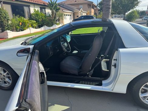 Used 2002 Chevrolet Camaro LT image 4