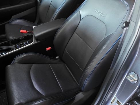 Used 2018 Hyundai Sonata Limited image 14