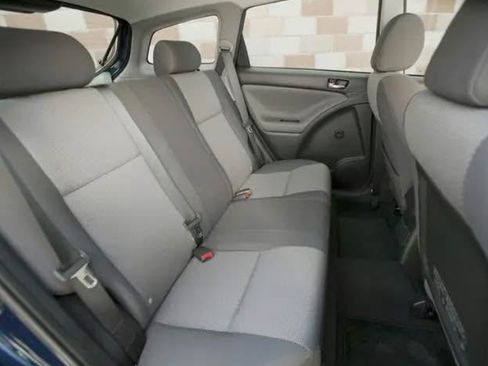 Used 2007 Toyota Matrix XR image 2