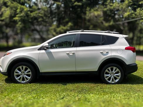 Used 2014 Toyota RAV4 Limited w/ Technology Package AWD/4WD image 1