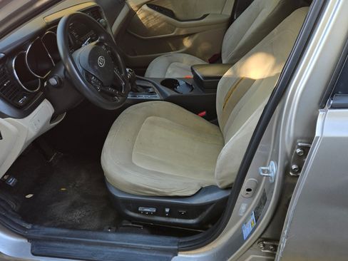 Used 2011 Kia Optima LX w/ Convenience Pkg image 14